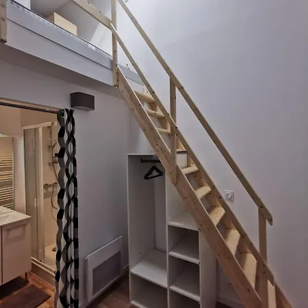 Entier A 10 Minutes Du Coeur D'angers Апартаменты *